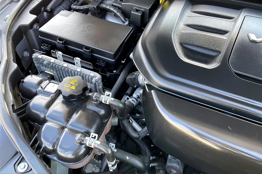 Used 2018 Jeep Grand Cherokee Overland image 32