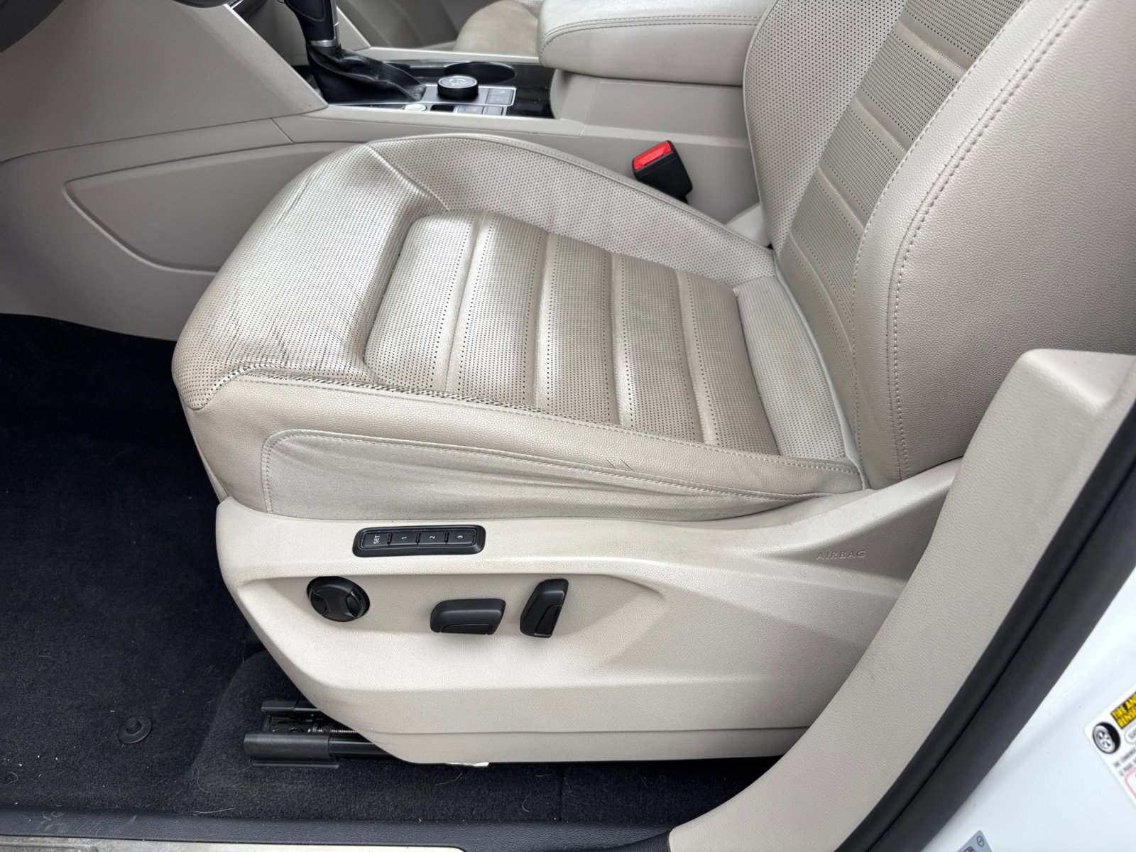 Used 2019 Volkswagen Atlas SEL Premium AWD/4WD image 13