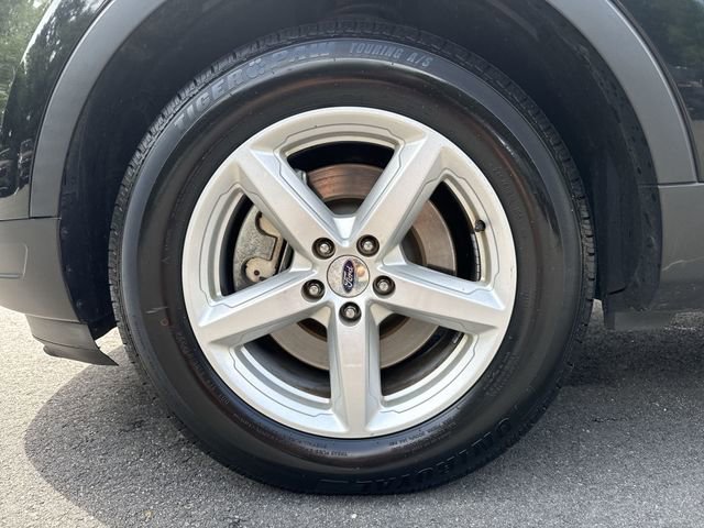 Certified 2018 Ford Explorer XLT FWD image 10