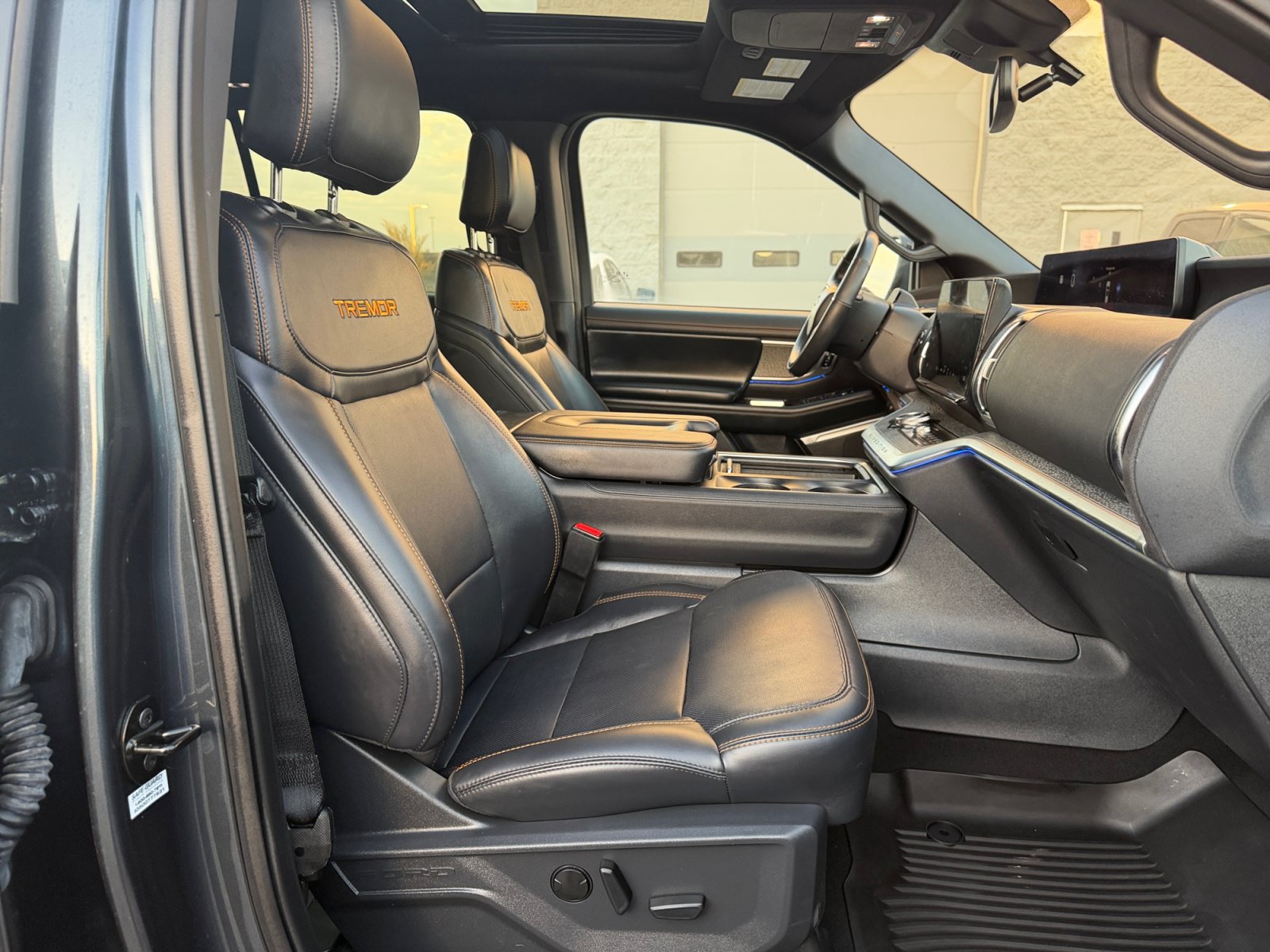 Certified 2025 Ford Expedition Tremor AWD/4WD image 31