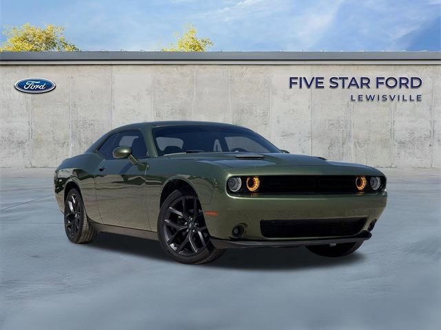 Used 2021 Dodge Challenger SXT w/ Blacktop Package image 2