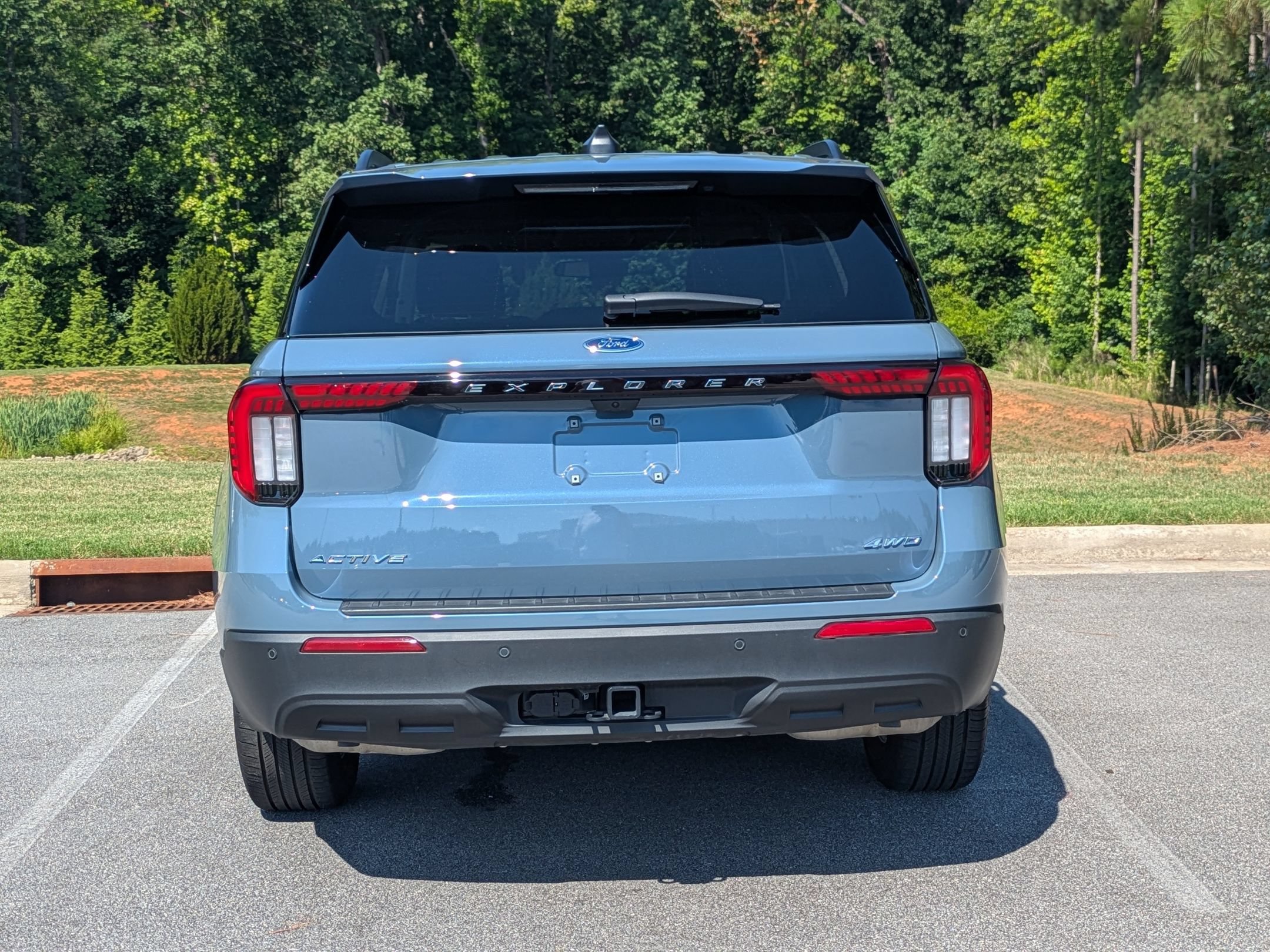 Certified 2025 Ford Explorer Active AWD/4WD image 4