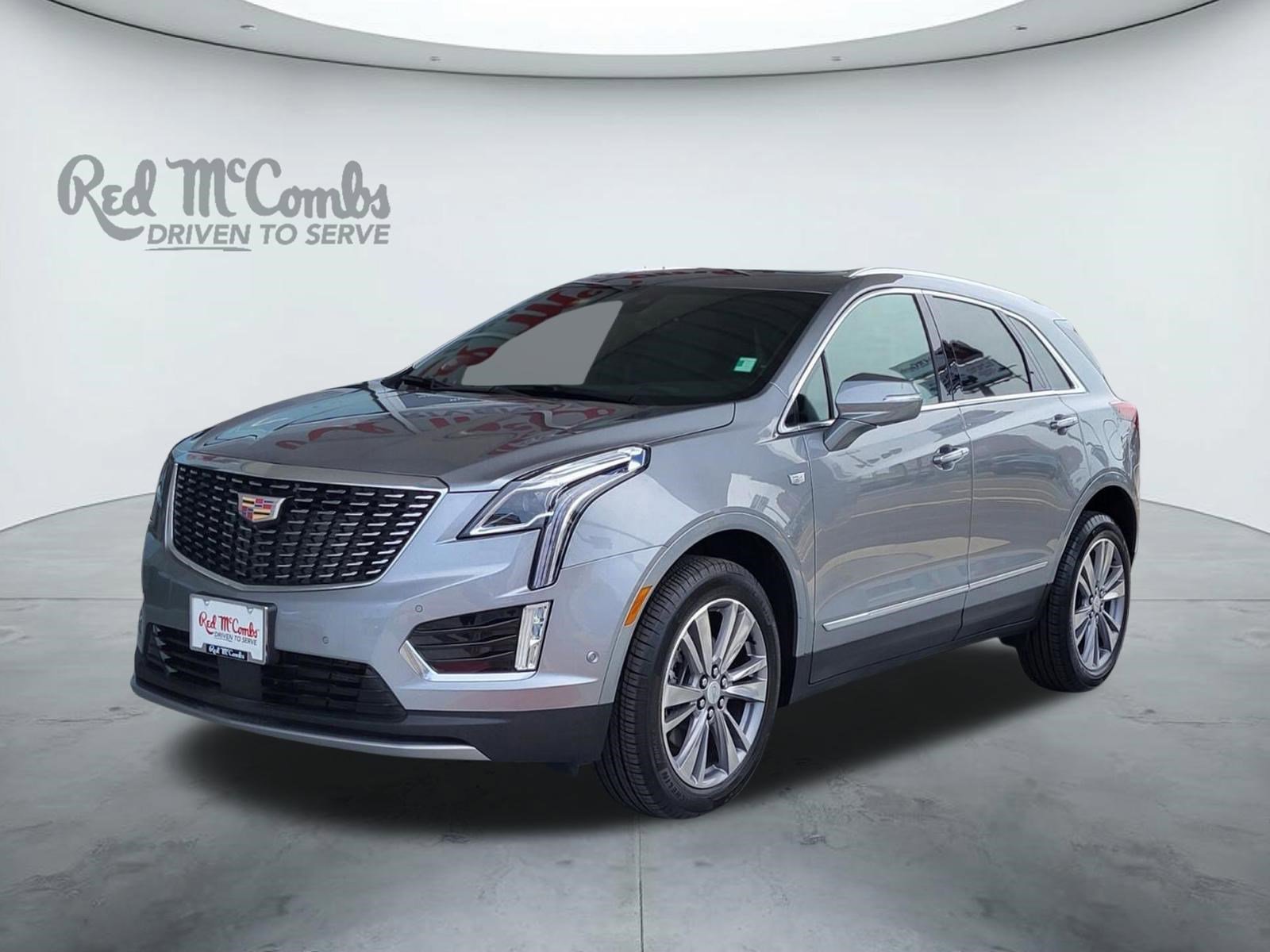 Used 2025 Cadillac XT5 Premium Luxury w/ Technology Package FWD image 1