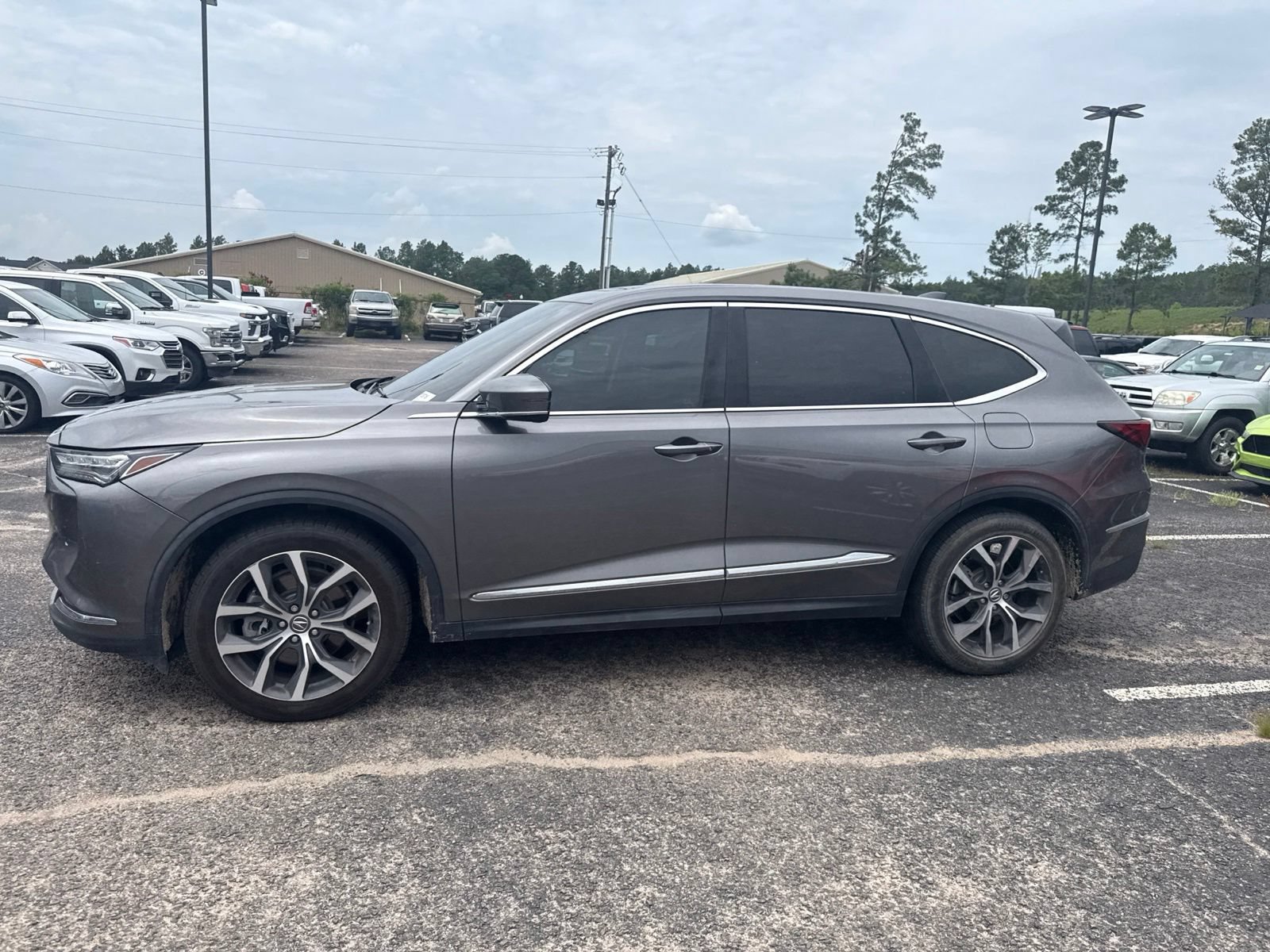 Used 2022 Acura MDX FWD w/ Technology Package image 4