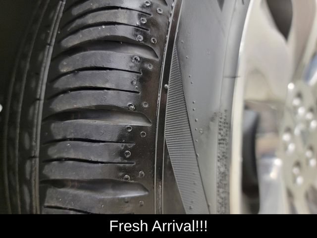Certified 2020 Ford Explorer Platinum w/ Premium Technology Package AWD/4WD image 11