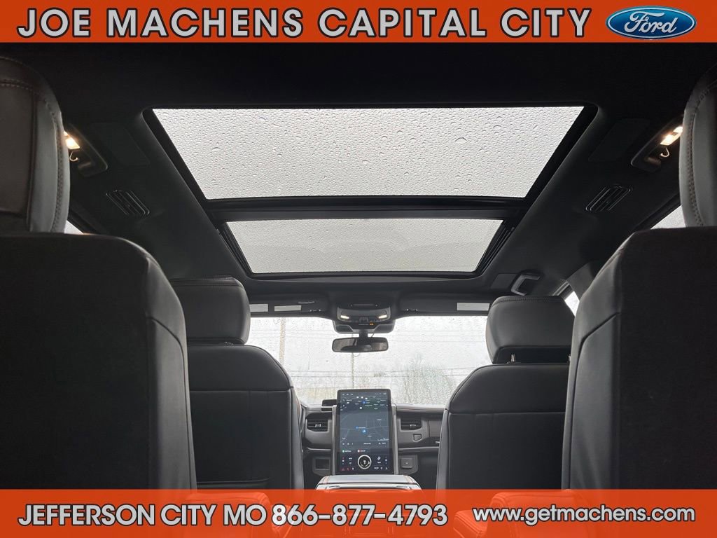 Certified 2023 Ford Expedition Platinum image 11