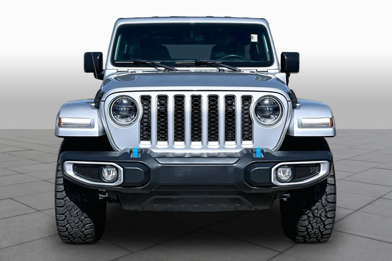 Used 2023 Jeep Wrangler Unlimited Sahara w/ Safety Group AWD/4WD image 4