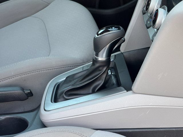 Used 2019 Hyundai Elantra SE w/ Cargo Package FWD image 35