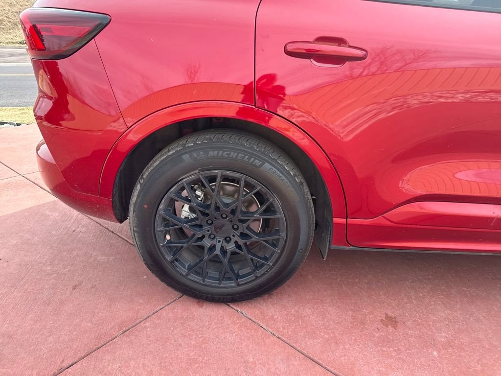 Certified 2024 Ford Escape ST-Line w/ Tech Pack #1 FWD image 30