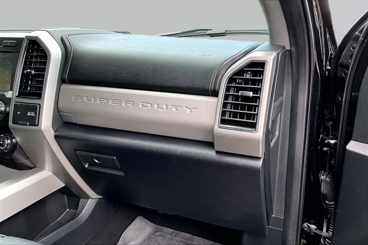 Certified 2019 Ford F450 Lariat w/ Lariat Ultimate Package AWD/4WD image 19
