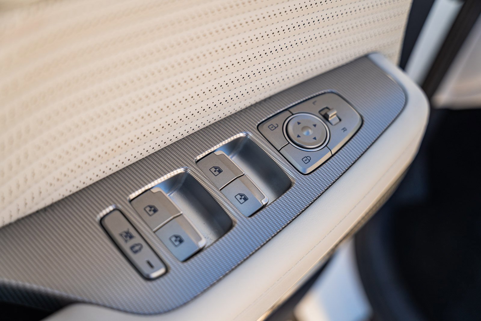 Used 2025 Hyundai Palisade Calligraphy image 30