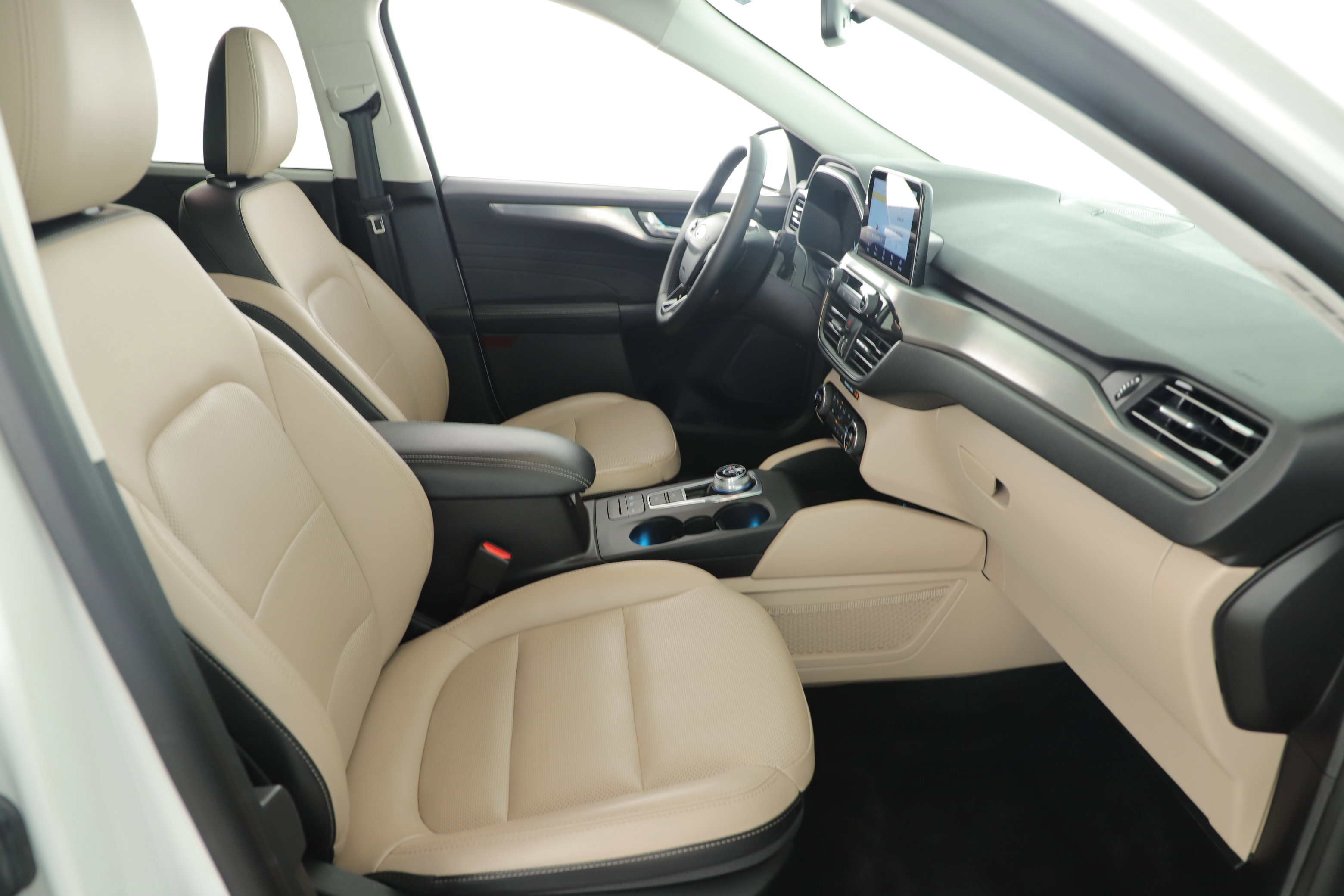 Certified 2021 Ford Escape Titanium image 20