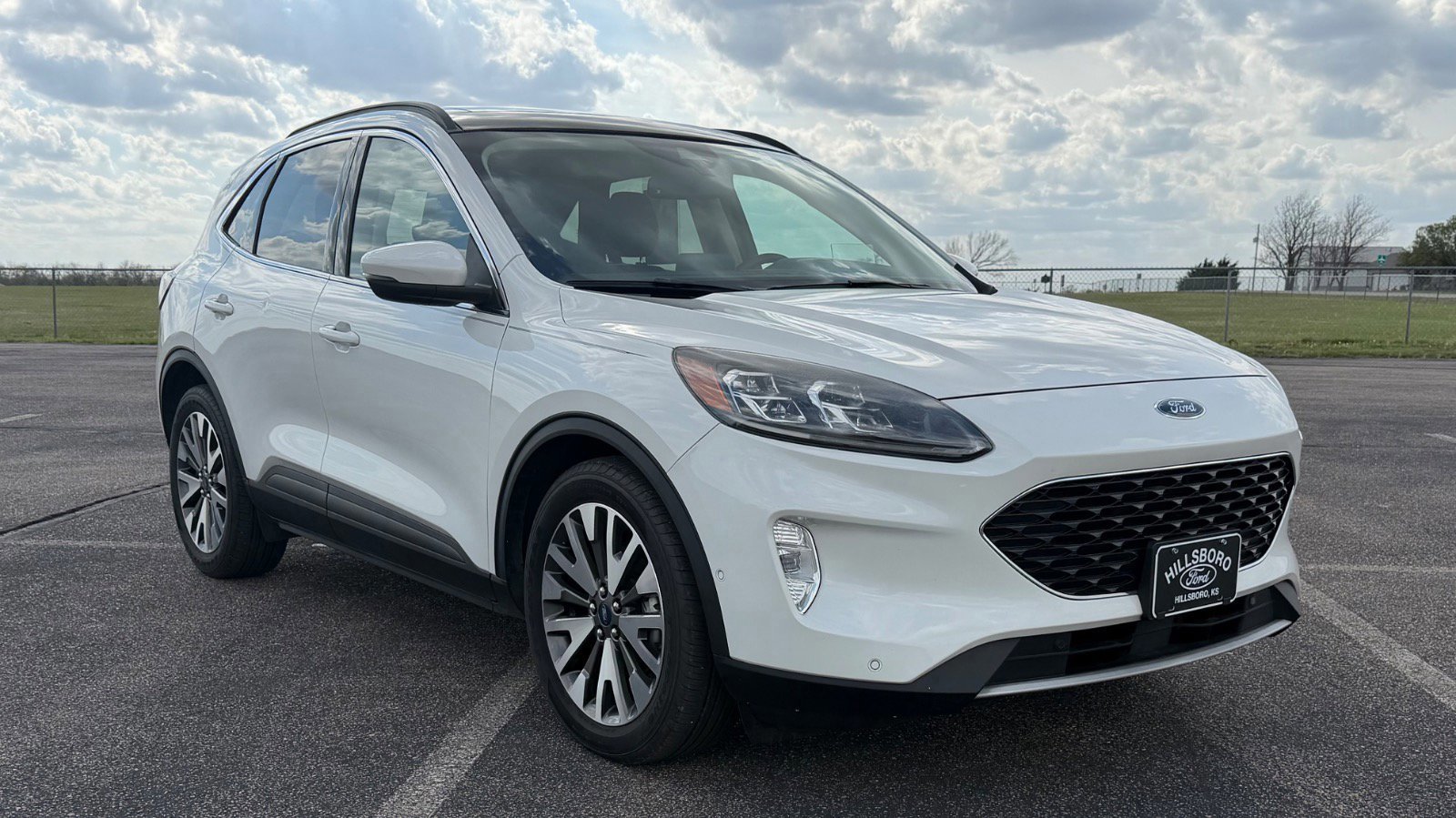 Certified 2020 Ford Escape Titanium w/ Titanium Premium Package 2.0 FWD image 7