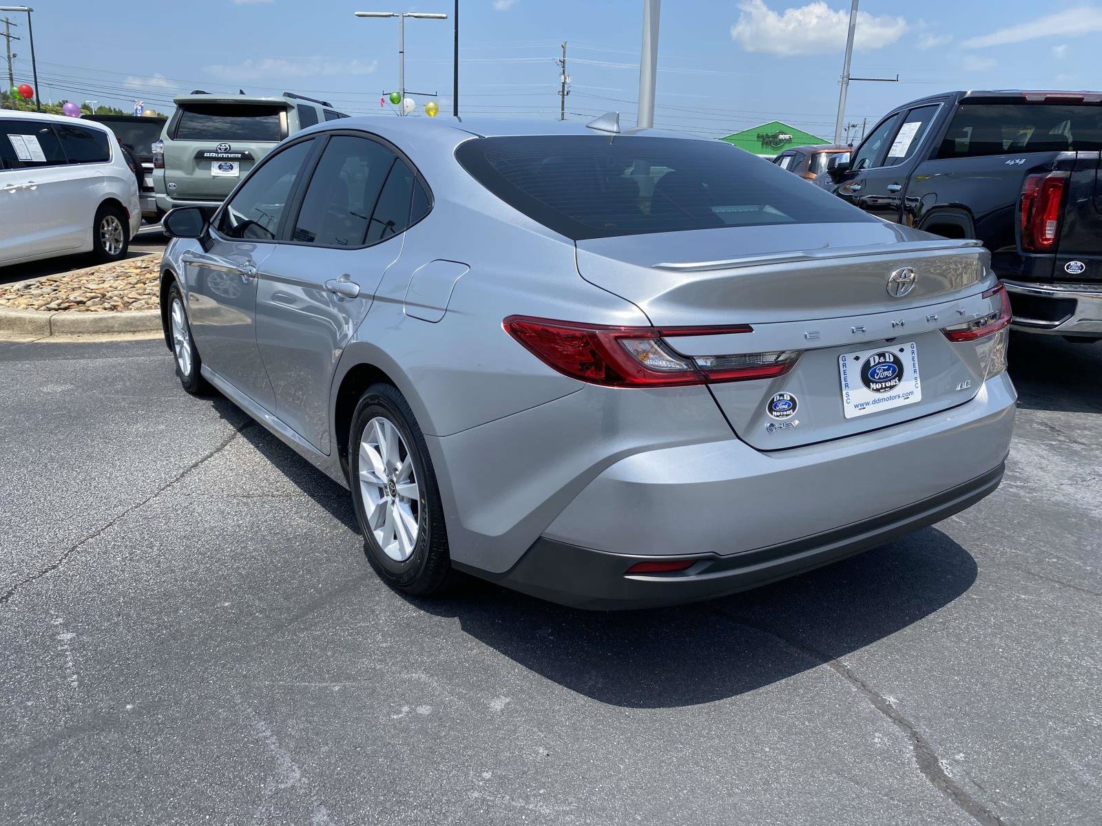 Used 2026 Toyota Camry LE w/ Convenience Package FWD image 5