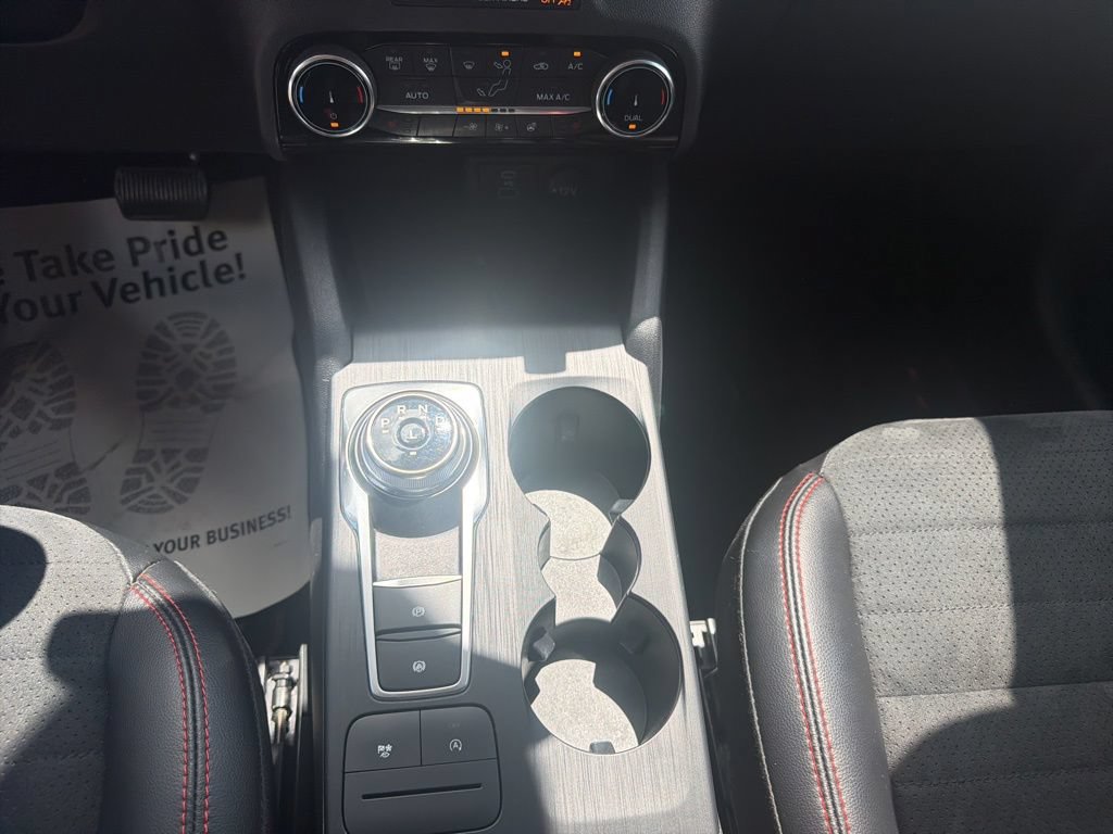 Certified 2022 Ford Escape SEL w/ SEL Stealth AWD Package image 34