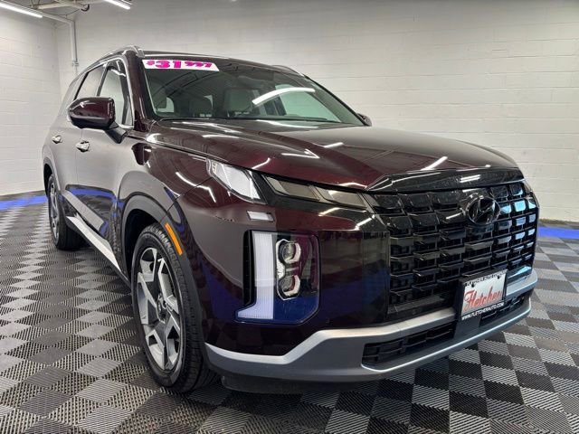 Used 2023 Hyundai Palisade Limited w/ Cargo Package FWD image 12