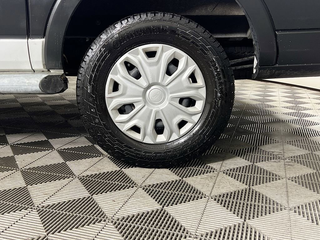 Certified 2024 Ford Transit 250 Low Roof w/ Exterior Upgrade Package image 31