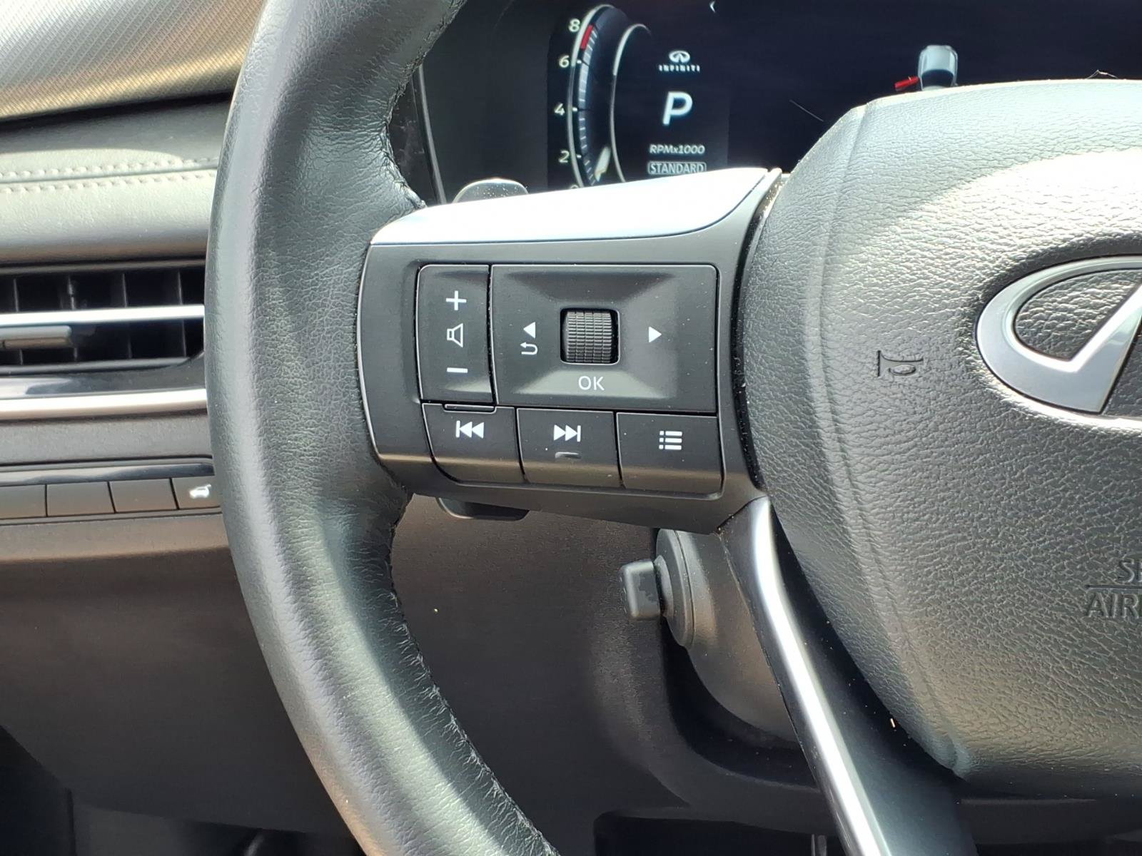 Used 2024 INFINITI QX60 Luxe FWD image 19