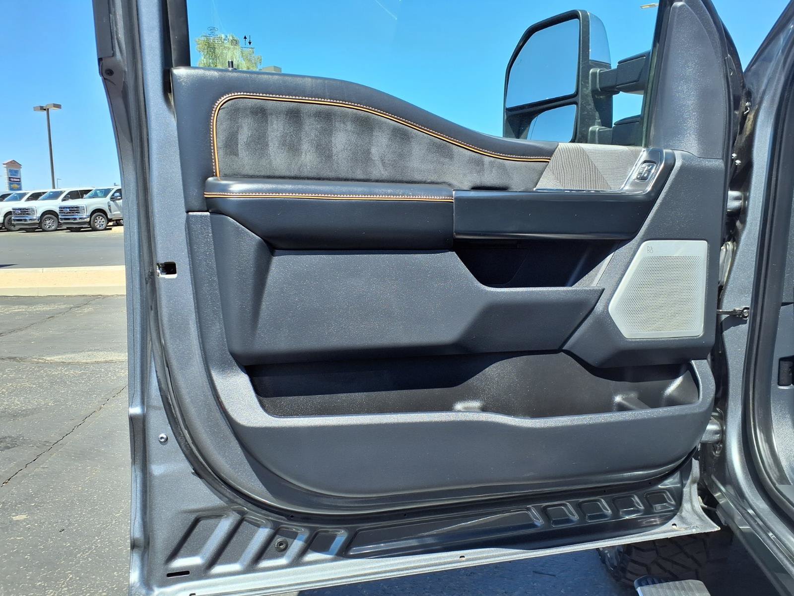 Certified 2024 Ford F350 Platinum w/ FX4 Off-Road Package AWD/4WD image 21