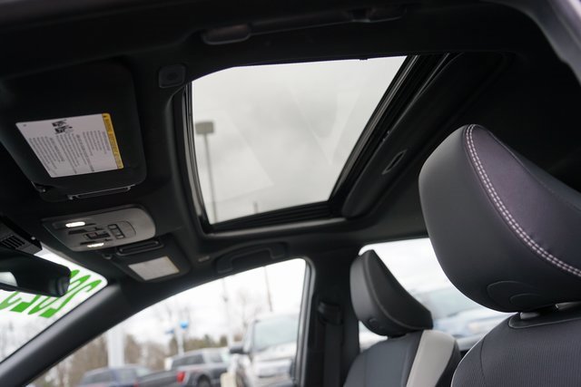 Used 2025 Toyota Camry SE w/ Multimedia Upgrade Package image 14