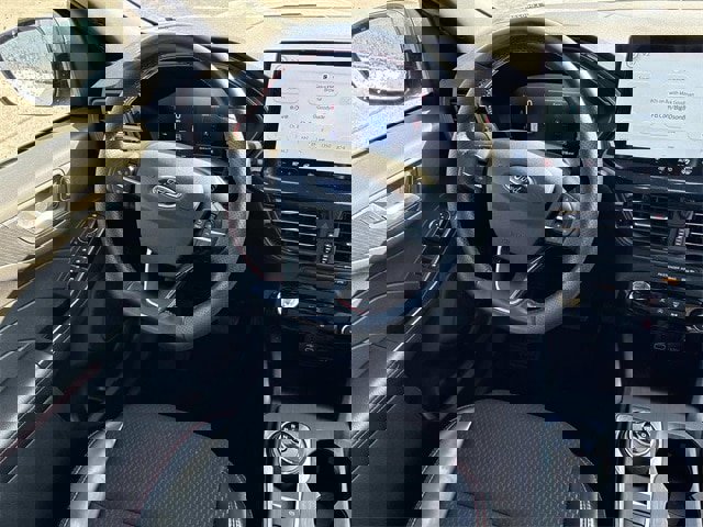 Certified 2025 Ford Escape ST-Line w/ Tech Pack #1 image 13