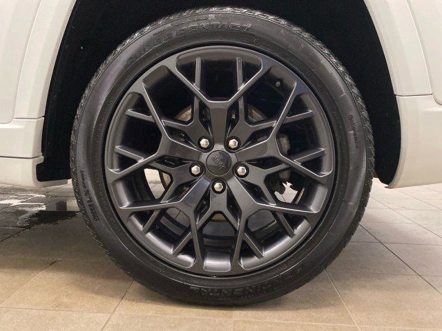 Used 2023 Jeep Grand Cherokee L Summit AWD/4WD image 27