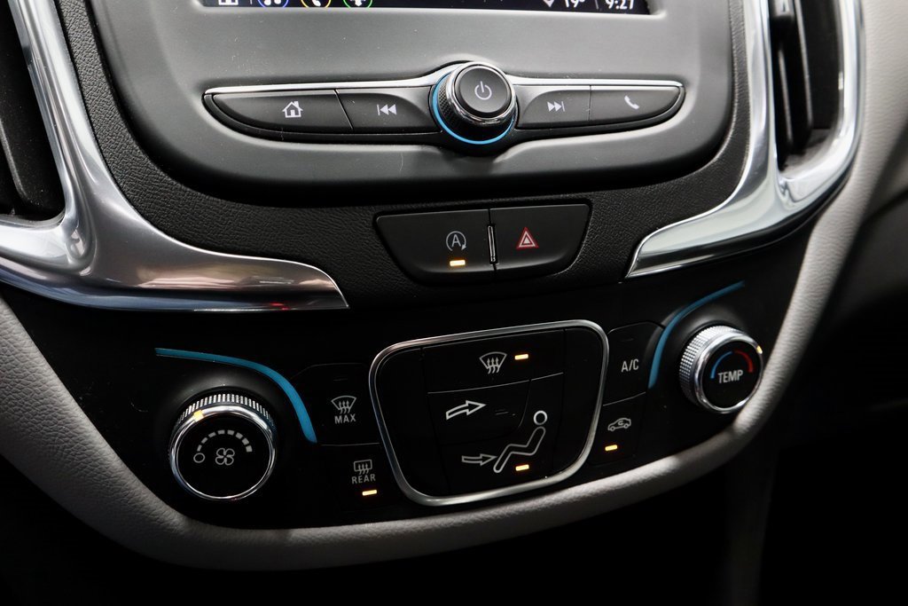 Used 2024 Chevrolet Equinox LS image 32