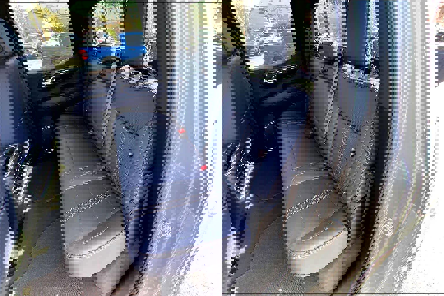 Used 2023 Chevrolet Silverado 1500 High Country w/ Technology Package image 19