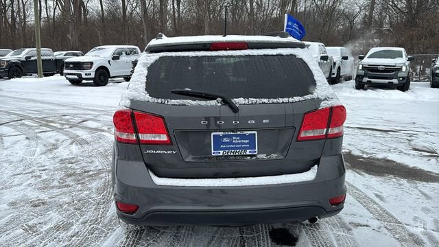 Used 2019 Dodge Journey SE w/ Blacktop Package image 4