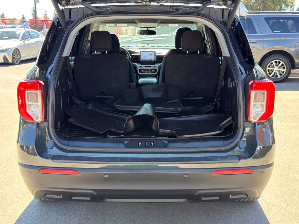 Certified 2023 Ford Explorer XLT RWD image 17