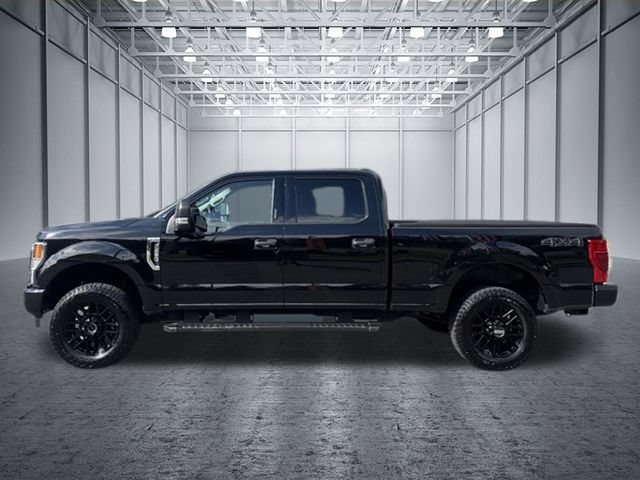 Certified 2022 Ford F250 XLT w/ Black Appearance Package AWD/4WD image 3