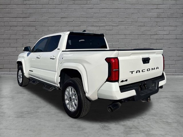 Used 2026 Toyota Tacoma SR5 AWD/4WD image 5