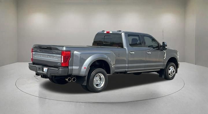 Certified 2022 Ford F350 Platinum AWD/4WD image 2