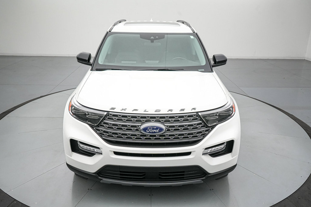 Certified 2023 Ford Explorer XLT w/ Equipment Group 202A AWD/4WD image 9
