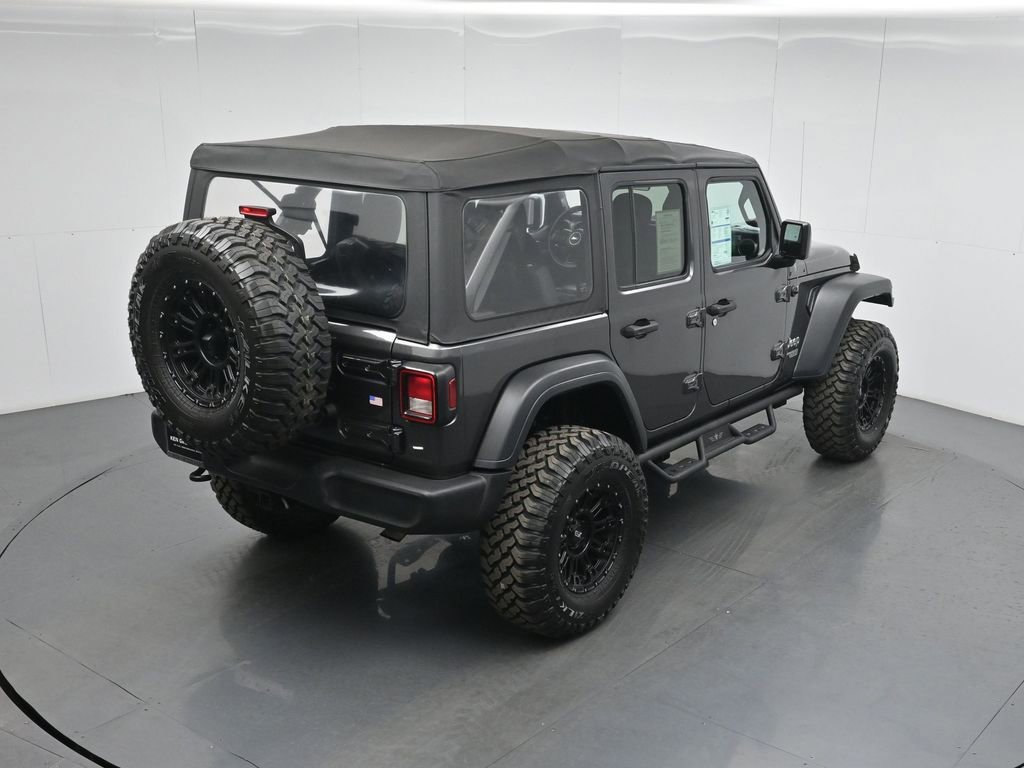 Used 2018 Jeep Wrangler Unlimited Sport image 36