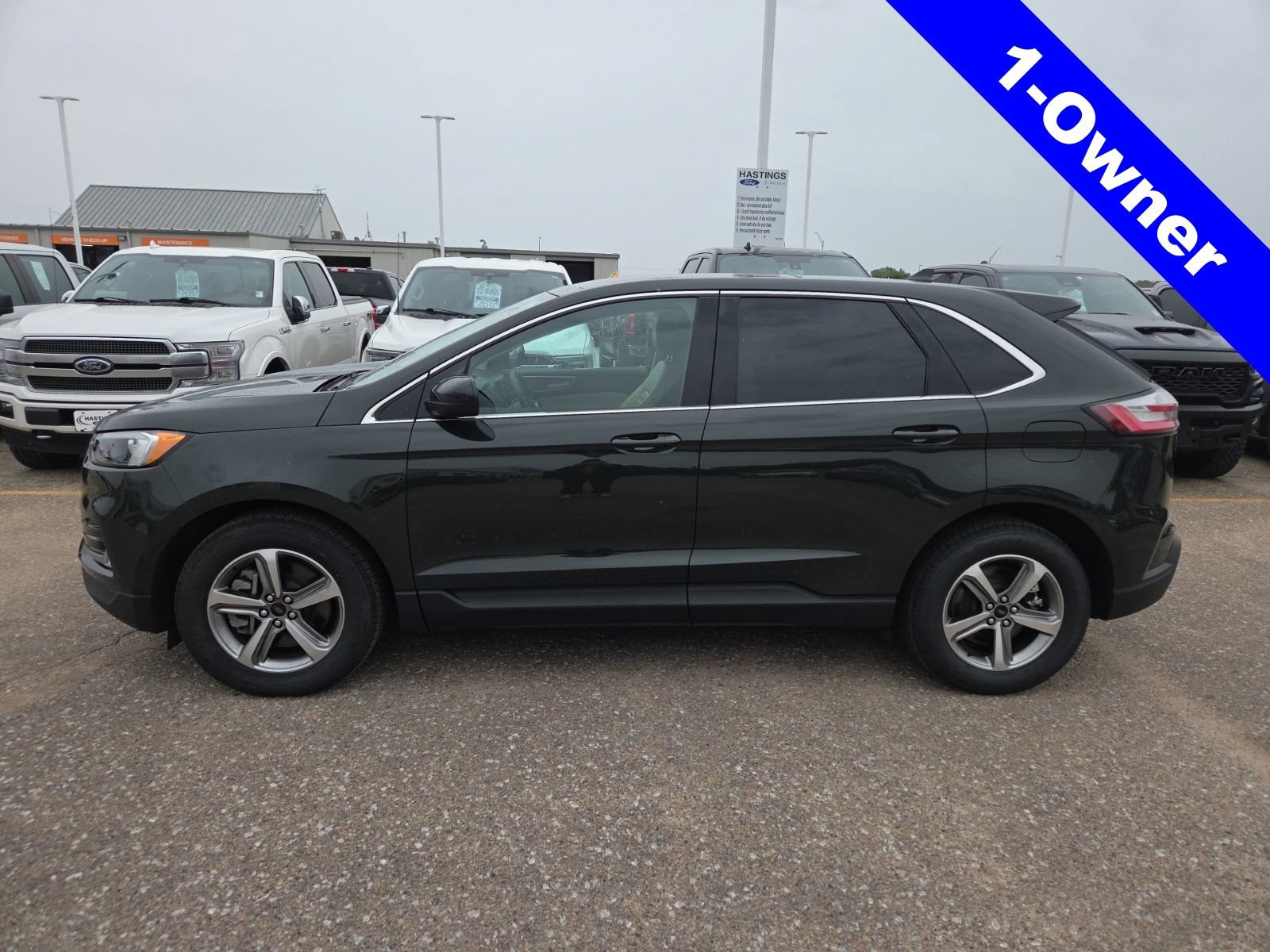 Certified 2023 Ford Edge SEL w/ Convenience Package AWD/4WD image 2