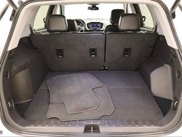 Used 2024 GMC Terrain SLT image 40