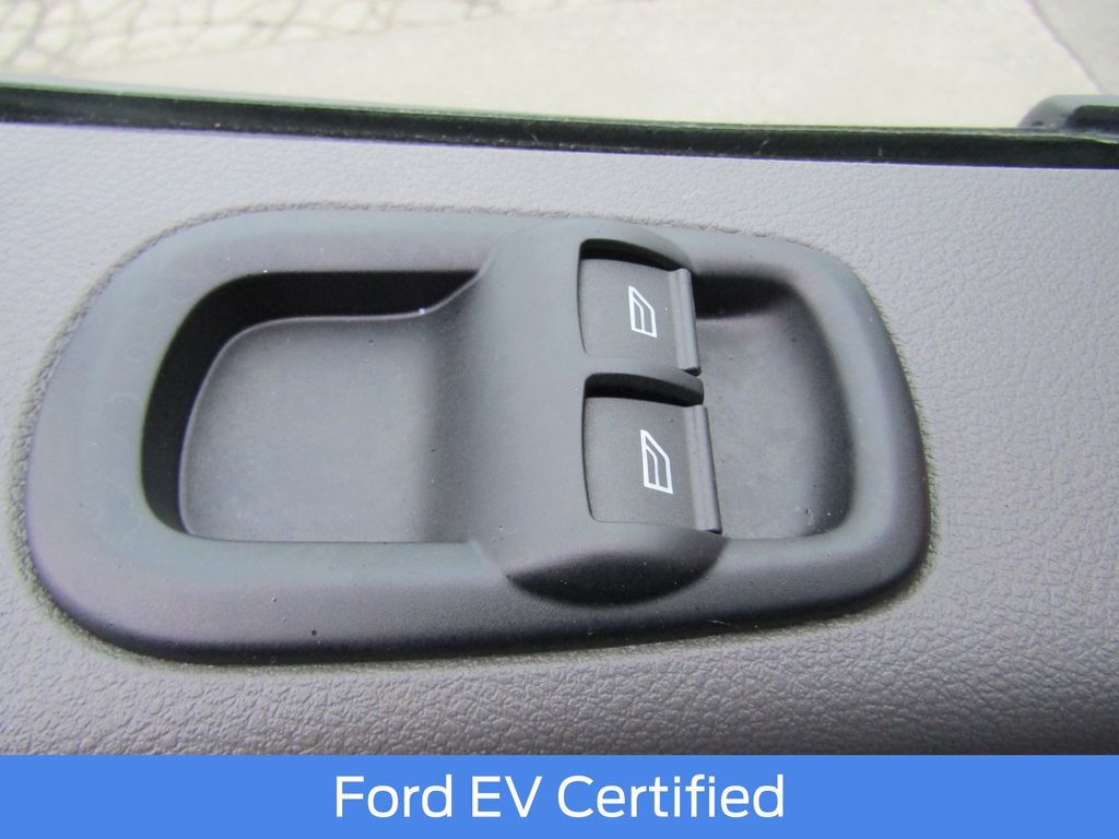 Certified 2024 Ford E-Transit Low Roof RWD image 29