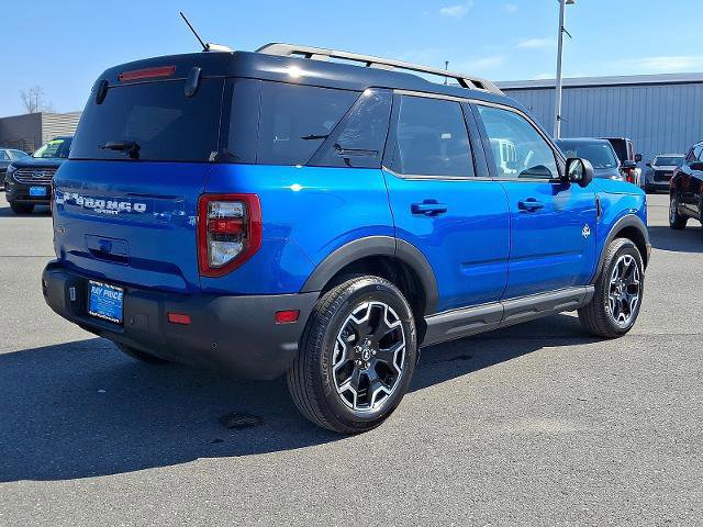 Certified 2025 Ford Bronco Sport Outer Banks w/ Outer Banks Tech Package+ AWD/4WD image 4