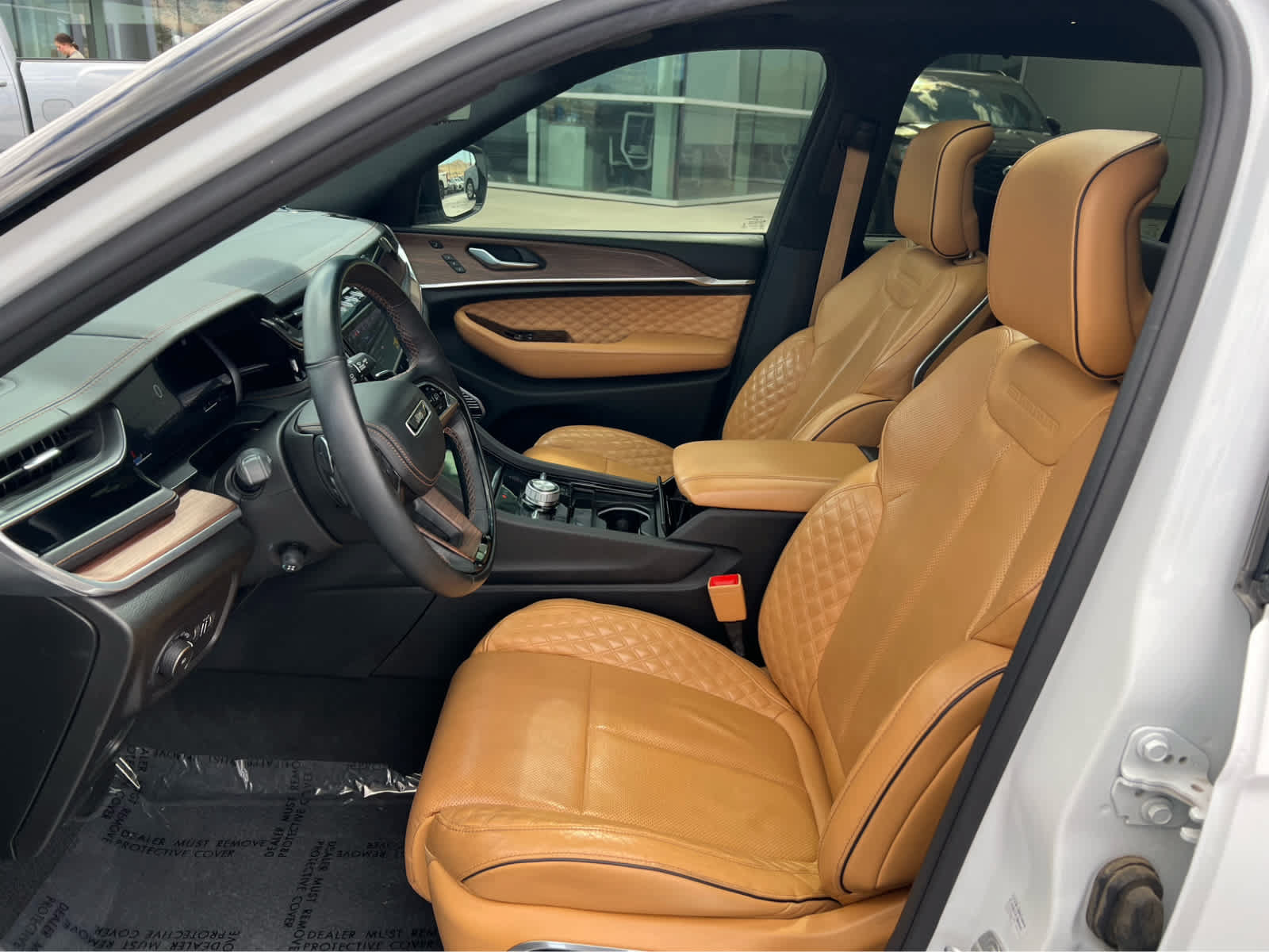 Used 2023 Jeep Grand Cherokee L Summit w/ Advanced Protech Group IV AWD/4WD image 31