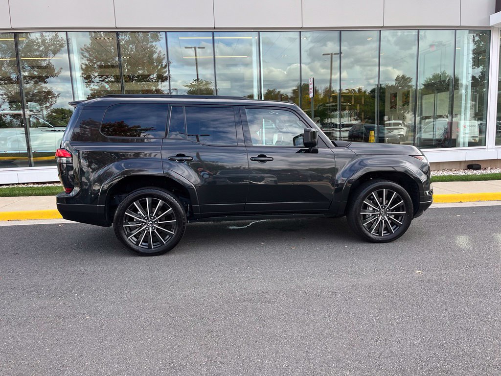 Used 2024 Lexus GX 550 w/ Accessory Package (Z1) AWD/4WD image 10