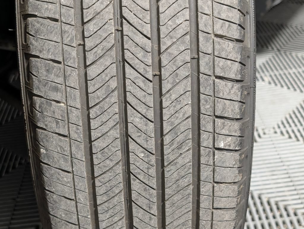 Certified 2025 Ford Escape ST-Line FWD image 27
