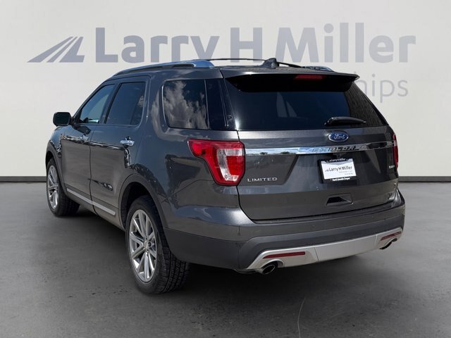 Certified 2017 Ford Explorer Limited AWD/4WD image 3
