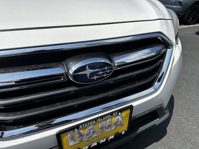 Used 2019 Subaru Outback 3.6R Touring AWD/4WD image 10