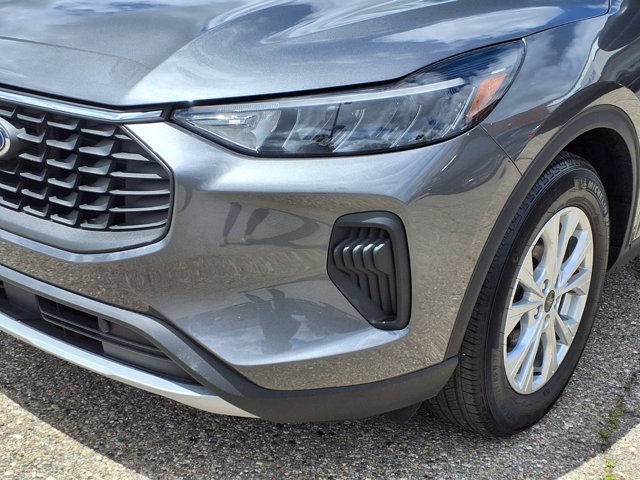 Certified 2023 Ford Escape Active w/ Tech Pack #1 FWD image 24