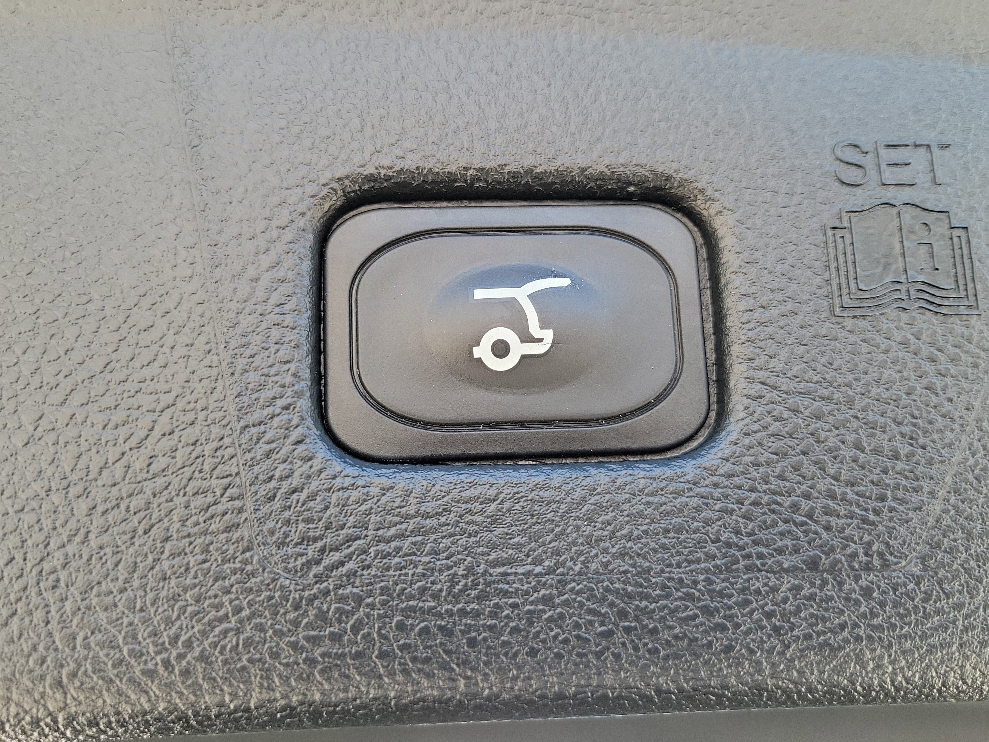 Certified 2024 Ford Edge SEL w/ Convenience Package image 11