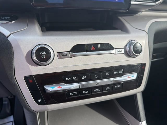 Certified 2023 Ford Explorer XLT w/ Equipment Group 202A image 29