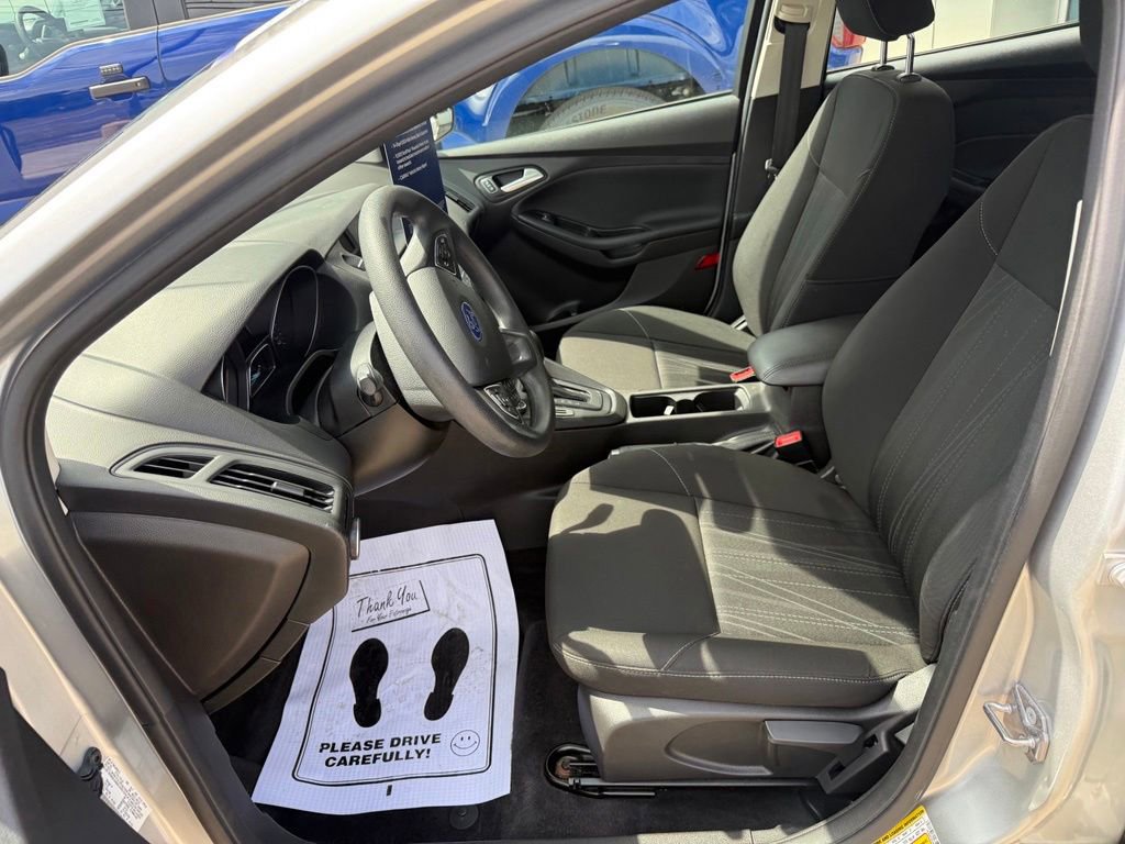 Certified 2017 Ford Focus SE FWD image 21