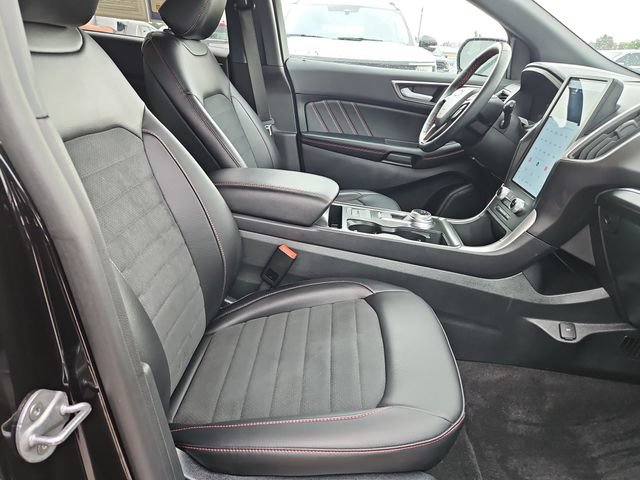 Certified 2024 Ford Edge ST-Line AWD/4WD image 31