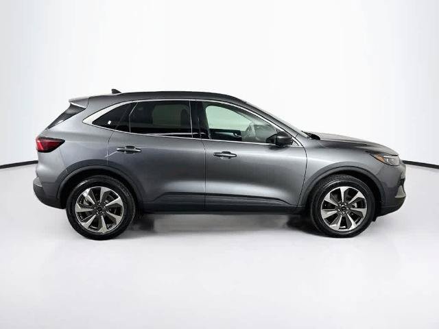 Certified 2024 Ford Escape Platinum AWD/4WD image 25